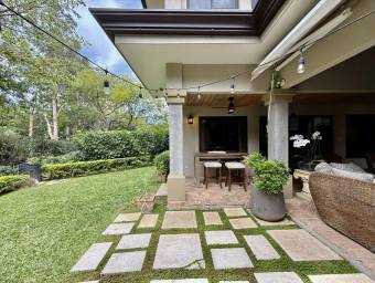 Elegancia Mediterránea en Los Laureles Amplitud, Exclusividad y Doble Oficina.