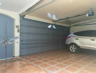 ¡Oportunidad de Precio! Casa Impecable en Pozos de Santa Ana