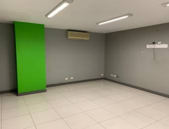 Alquiler de Magnifico Local Comercial en Goicoechea / MLs. 26-436 OFC JB