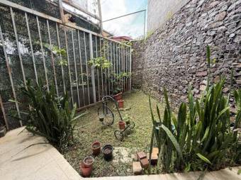 Venta de Casa en San Pablo de Heredia. RAH 26-403