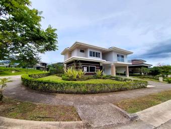 Se alquila casa en San Rafael Alajuela 26-50