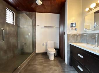 VENTA DE CASA DE 3 HABITACIONES EN ROHRMOSER, SAN JOSÉ