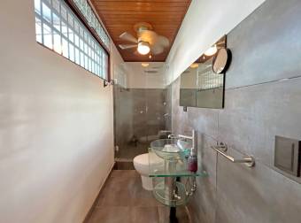 VENTA DE CASA DE 3 HABITACIONES EN ROHRMOSER, SAN JOSÉ VENTA DE CASA DE 3 HABITACIONES EN ROHRMOSER, SAN JOSÉ