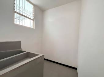 VENTA DE CASA DE 3 HABITACIONES EN ROHRMOSER, SAN JOSÉ
