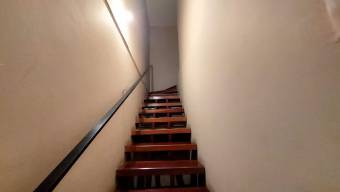 Se vende casa en Catedral San José 25-825