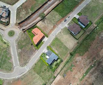 Spectacular 606 m2 lot in the Hacienda Espavel gated community in La Guacima.