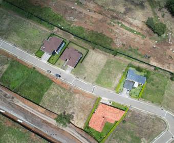 Spectacular 606 m2 lot in the Hacienda Espavel gated community in La Guacima.