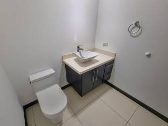 Se vende espaciosa casa en Tres Ríos Cartago 26-171