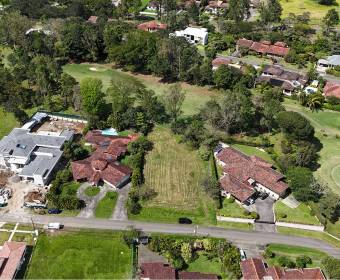 Lot of 1,829 m2 for sale in the Ciudad Hacienda Los Reyes Residential Community, 