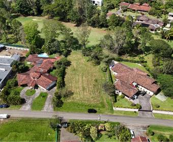 Lot of 1,829 m2 for sale in the Ciudad Hacienda Los Reyes Residential Community, 