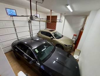 Se vende espaciosa casa en Escazú San José 26-1351