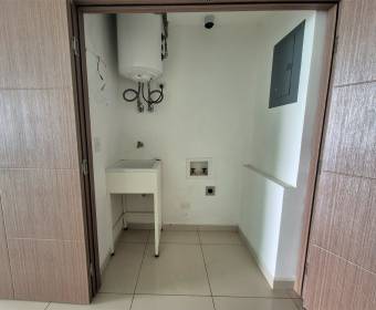 Apartment for sale in the Bambú Rivera condominium, Tibas. Bank foreclosure.