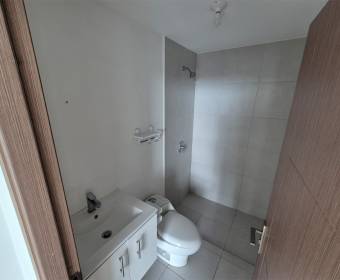 Apartment for sale in the Bambú Rivera condominium, Tibas. Bank foreclosure.