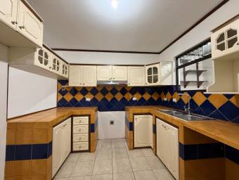 Se alquila espacioso apartamento en Mata Redonda San José 26-1393 Se alquila espacioso apartamento en Mata Redonda San José 26-1393