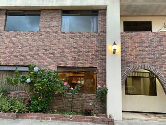 Se alquila espacioso apartamento en Mata Redonda San José 26-1393 Se alquila espacioso apartamento en Mata Redonda San José 26-1393