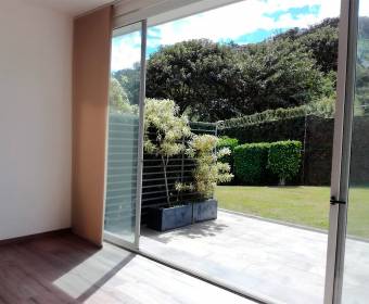 Apartment for rent in The Ivy Condominium, Guachipelín de Escazú.