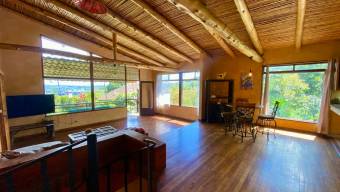 Venta de Casa en San Antonio de Escazú. RAH 26-1346