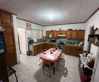 Two commercial properties for sale in downtown Alajuela, $ 650,000, 1, Alajuela, Alajuela Two commercial properties for sale in downtown Alajuela, $ 650,000, 1, Alajuela, Alajuela