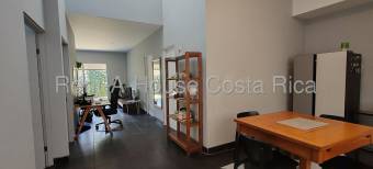 Se casa con patio en Ulloa Heredia 26-1404