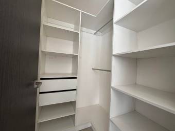 Se vende apartamento en San Pablo Heredia 25-1267