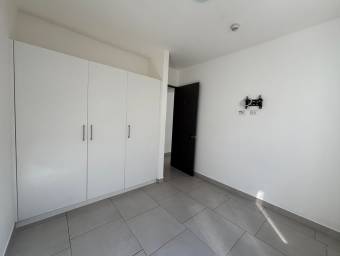Se vende apartamento en San Pablo Heredia 25-1267