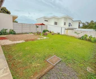 1-story house for sale in Casa Campo residential community in La Guacima.