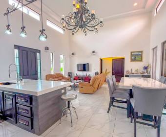 1-story house for sale in Casa Campo residential community in La Guacima.