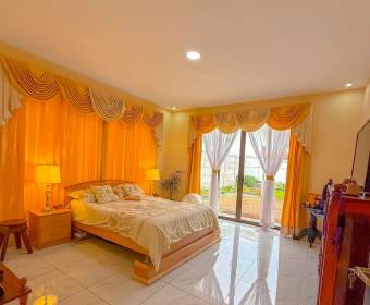 1-story house for sale in Casa Campo residential community in La Guacima.