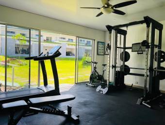 Elegancia y Exclusividad Casa Amueblada en el Corazón de Escazú