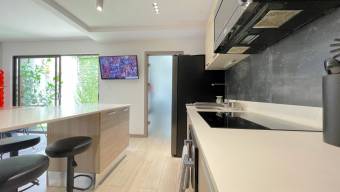 Se vende casa en San Antonio Escazú 26-774