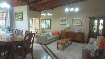 MLS-26-115 LS VENTA CASA MONTES DE OCA SAN JOSE