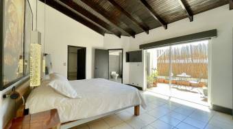 Condominio Moderno con Estudio Independiente en Bello Horizonte, Escazú