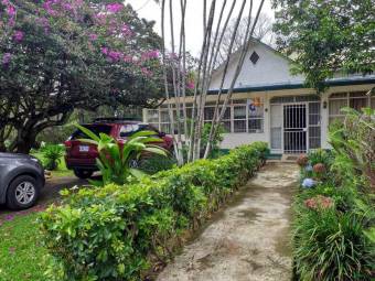 Venta de Amplio Lote de Terreno en Montes de Oca, San José / Mls. 26-700 OFC JB Venta de Amplio Lote de Terreno en Montes de Oca, San José / Mls. 26-700 OFC JB