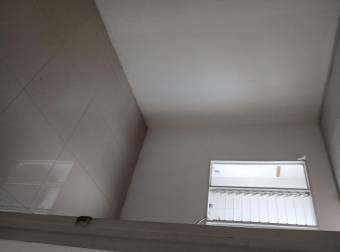 SE ALQUILA DOS DEPARTAMENTOS EN SAN LORENZO DESAMPARADOS 