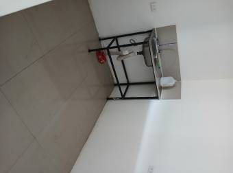 SE ALQUILA DOS DEPARTAMENTOS EN SAN LORENZO DESAMPARADOS 