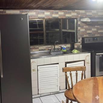 Venta de Casa Céntrica en Paraíso de Cartago. RAH 26-1378 Venta de Casa Céntrica en Paraíso de Cartago. RAH 26-1378