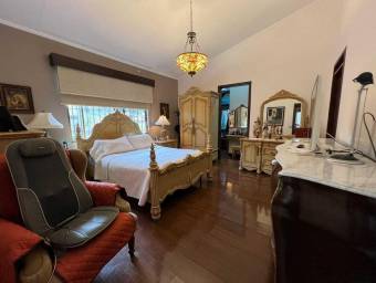 Venta de Casa en Sánchez de Curridabat. RAH 26-892