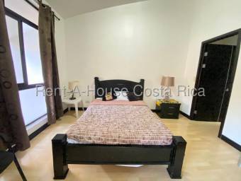  Venta de Apartamento en Avalon Country, Santa Ana. RAH 26-1412