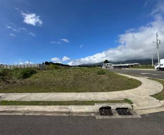 lot for sale in Jardines de Santa Cruz Residential Community in San Isidro de Heredia