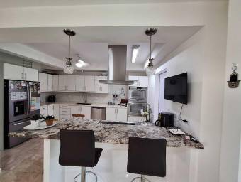 Se vende casa en Piedades Santa Ana 26-639 Se vende casa en Piedades Santa Ana 26-639