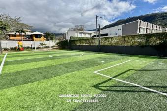 Casa en venta Santa Ana SJ Rio Oro $380.000 /año 2024