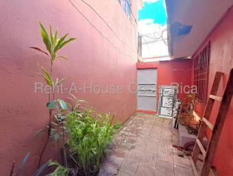 Venta de Casa  Local en Gravillas de Desamparados. RAH 26-1433