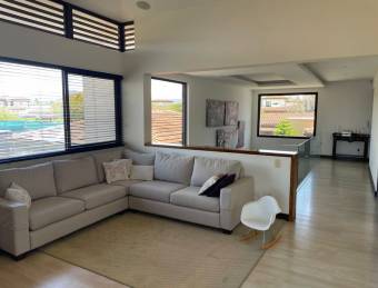 Venta de Espectacular Casa en Alajuela / Mls. 25-1198 OFC JB