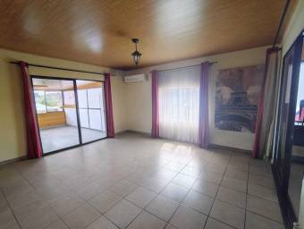 Venta de Bella Casa en Santo Domingo, Heredia / Mls. 26-1234 OFC JB