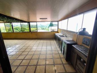 Venta de Bella Casa en Santo Domingo, Heredia / Mls. 26-1234 OFC JB