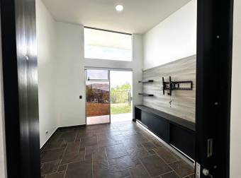 Alquiler Casa Santa Ana Piedades 26-1102