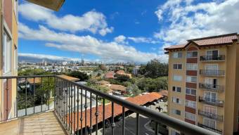 Se alquila espacioso apartamento en Escazú San José 26-1176