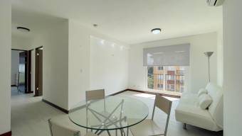 Se alquila espacioso apartamento en Escazú San José 26-1176