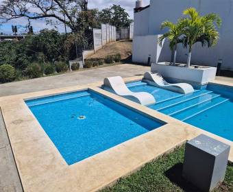 House for sale in Veredas Condominium in San Felipe, Alajuelita, San José