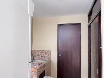 Se alquila apartamento en San Pedro Montes de Oca 25-1627